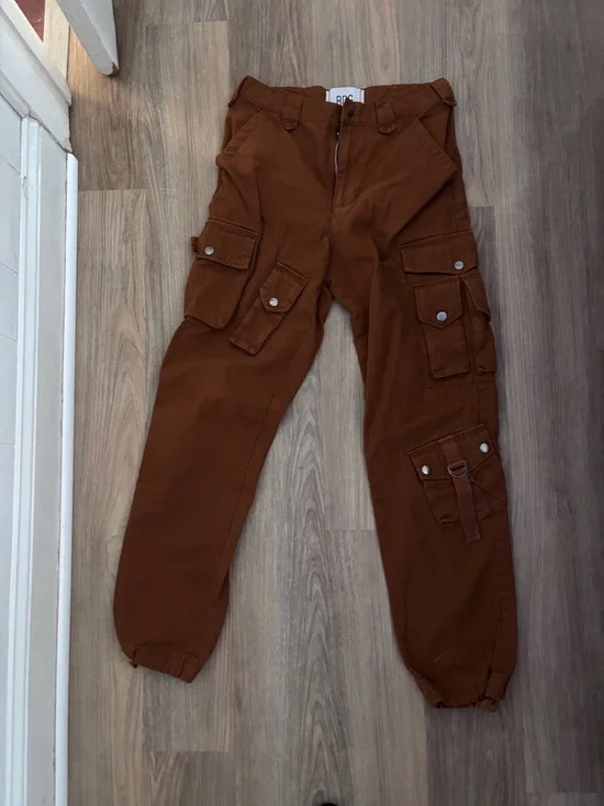 BDG women cargo pants - Picture 2 of 3